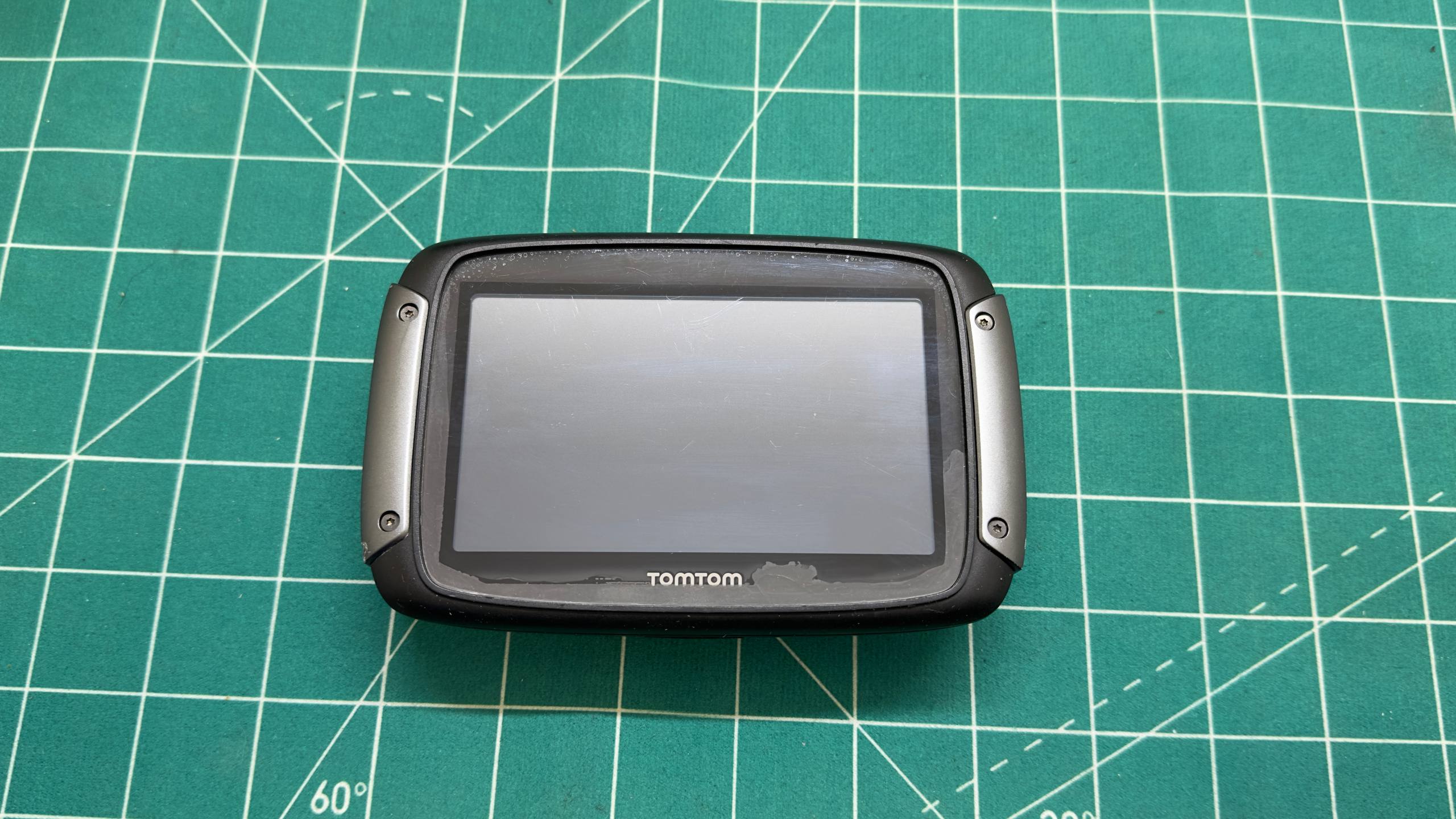 TomTom Rider 550 sa neispravnim pozadinskim osvetljenjem